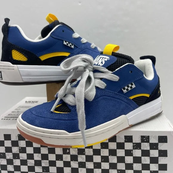 Vans Men’s Skate Mixxa
Navy/Grey
VN000CUYY27 Sneakers - Picture 12 of 16